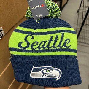 Seattle Seahawks Hat Men Green Blue NFL Fanatics Cuffed Beanie‎ Pom Pom Cap